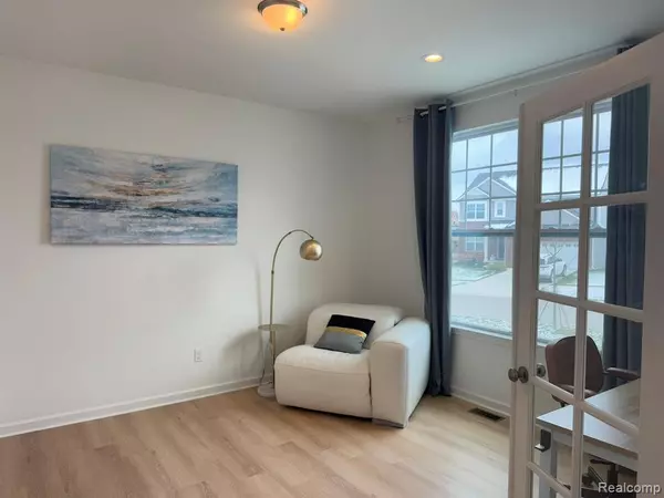 Ann Arbor, MI 48103,280 Honey Tree Way