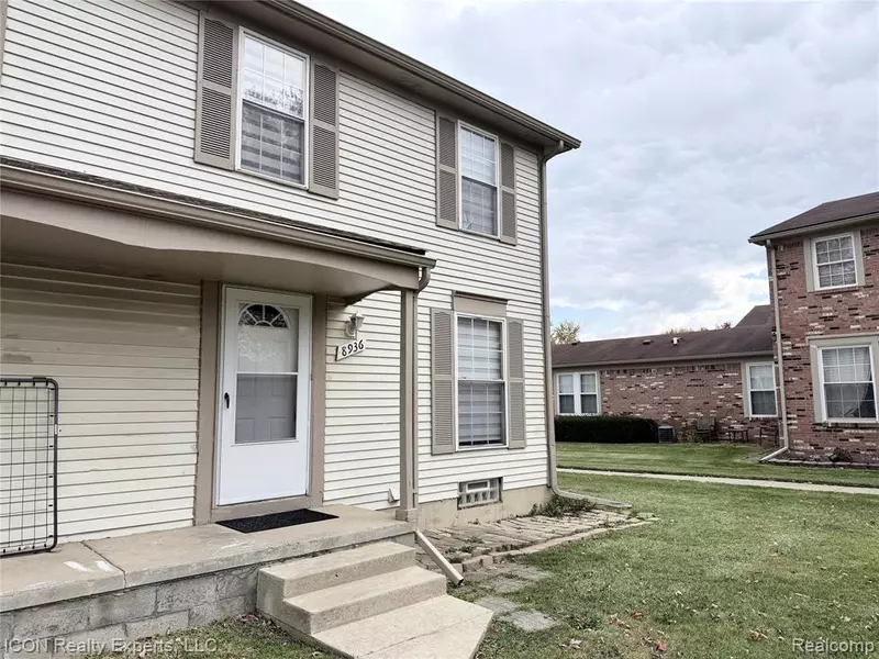 8936 Scotia Drive, Sterling Heights, MI 48312
