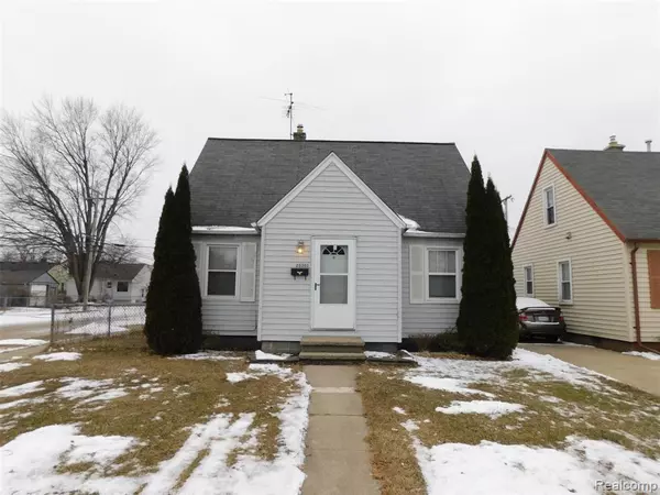 28303 ESSEX Street, Roseville, MI 48066