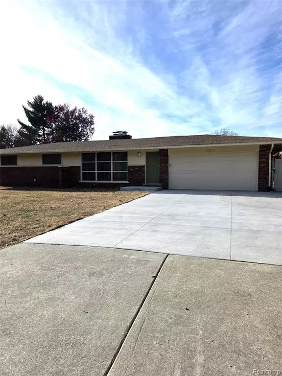 19051 Merriman Road, Livonia, MI 48152