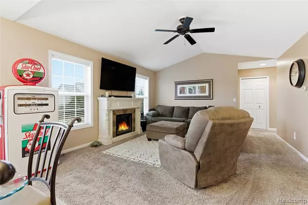 Almont, MI 48003,7781 Wilshire Drive