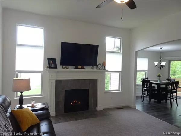 Burton, MI 48509,5399 Swan Drive