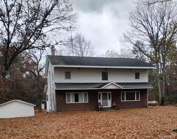 10302 S Grayling Road, Roscommon, MI 48653