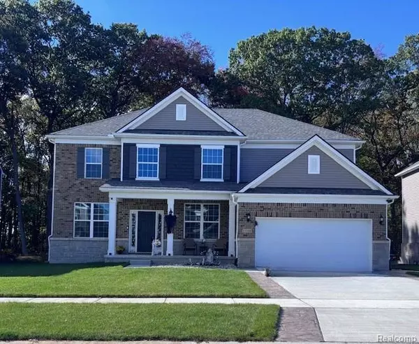 51105 Deerbrook Drive, Macomb, MI 48042