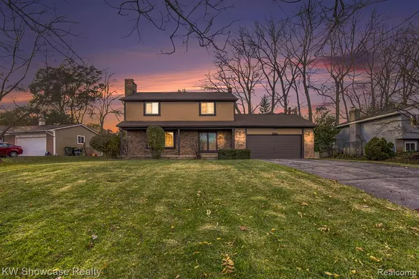 3906 Westlyn Drive, Lake Orion, MI