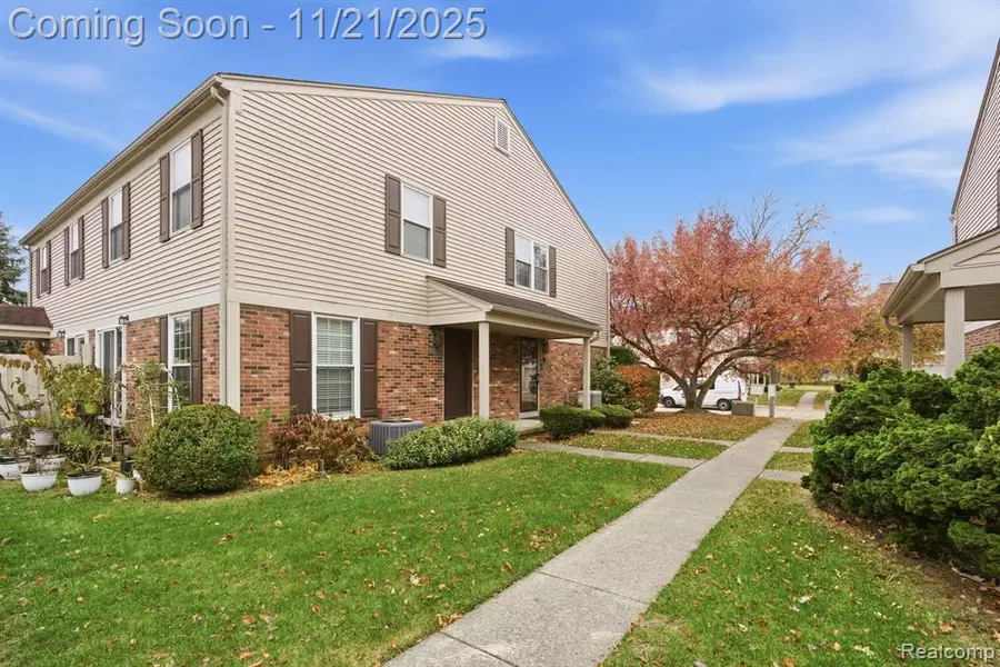 44228 Providence Drive, Clinton Twp, MI 48038