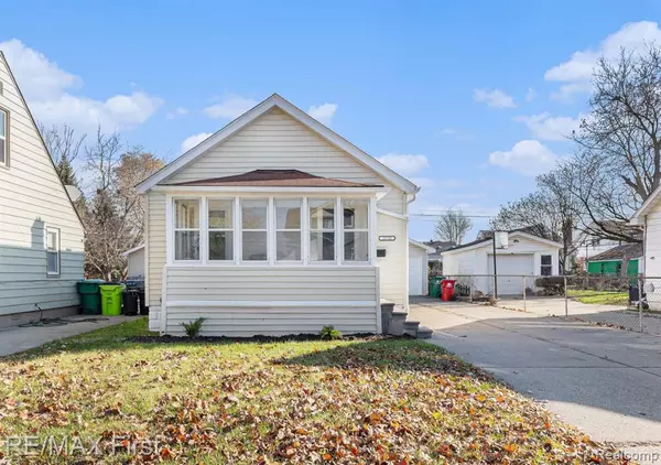 Eastpointe, MI 48021,22752 Cushing Avenue