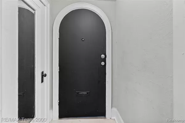 Detroit, MI 48235,16154 Cheyenne Street