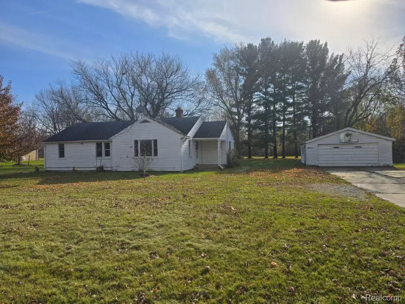 5184 E Mount Morris Road, Mount Morris, MI 48458