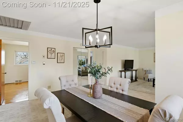 Livonia, MI 48154,15454 Golfview Street