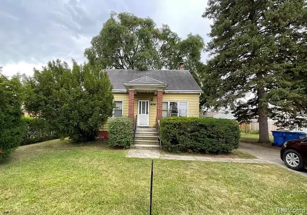 5620 Elmgrove Avenue, Warren, MI 48092