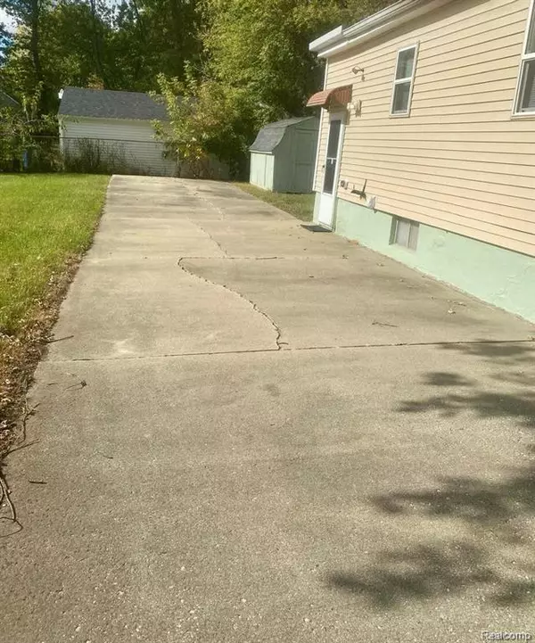 Flint, MI 48504,1159 Sutton Avenue