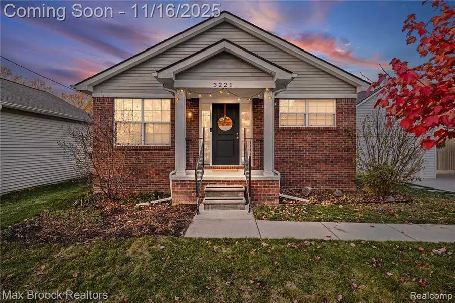 3221 Bessie Street, Auburn Hills, MI 48326