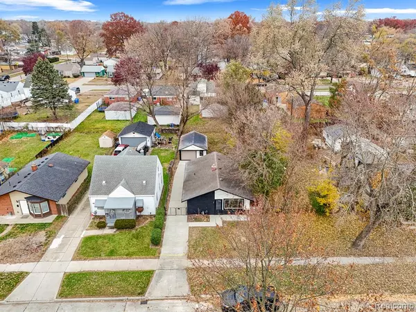 Dearborn Heights, MI 48125,25492 Powers Avenue