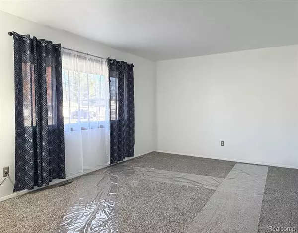 Brownstown, MI 48183,28428 Weddel Avenue