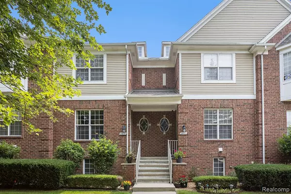 5975 Windemere Lane, Shelby Twp, MI 48316