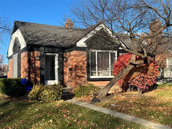 Birmingham, MI 48009,1678 N Taunton Road