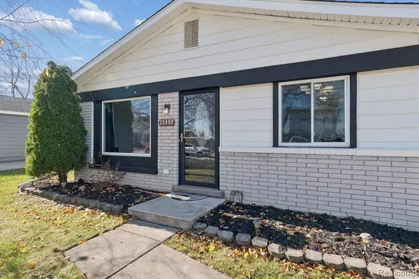 Woodhaven, MI 48183,25898 Fairgrove Street