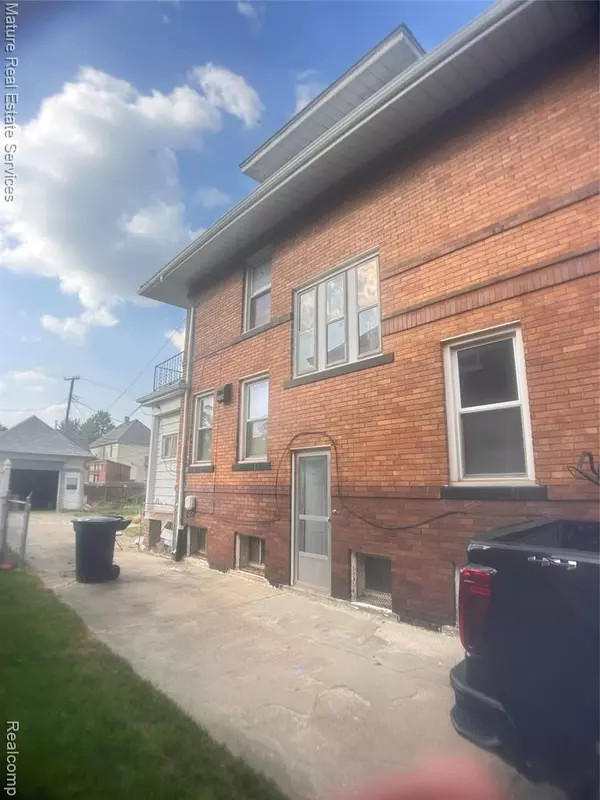 Detroit, MI 48202,708 Taylor Street