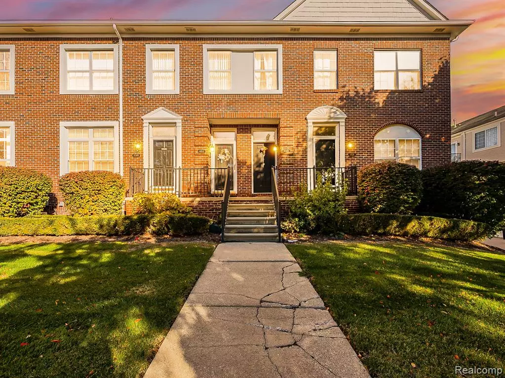 Sterling Heights, MI 48313,14520 Vauxhall