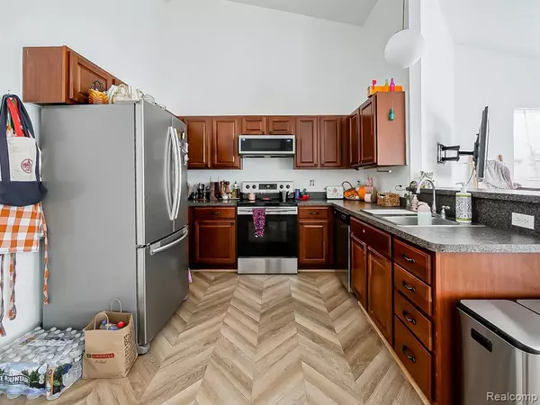 Sterling Heights, MI 48313,14520 Vauxhall