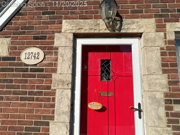 Southgate, MI 48195,12742 Catalpa Street