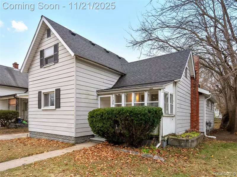 130 Meadle Street, Mount Clemens, MI 48043