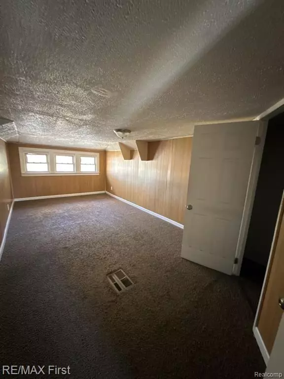 Detroit, MI 48204,11437 Manor Street