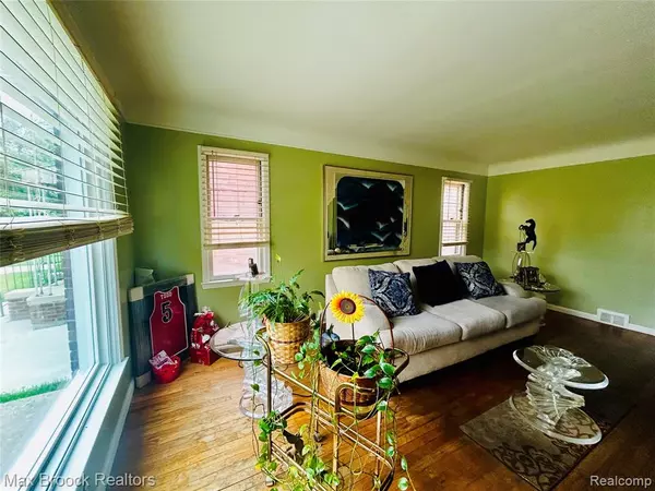 Detroit, MI 48234,20236 Spencer Street