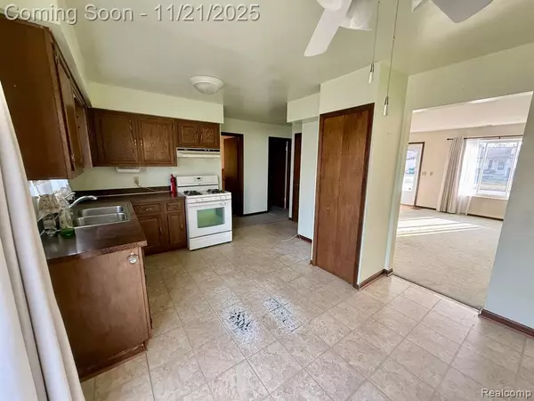 Burton, MI 48529,2221 McLaren Street