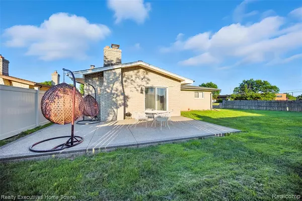 Sterling Heights, MI 48310,37011 Tricia Drive