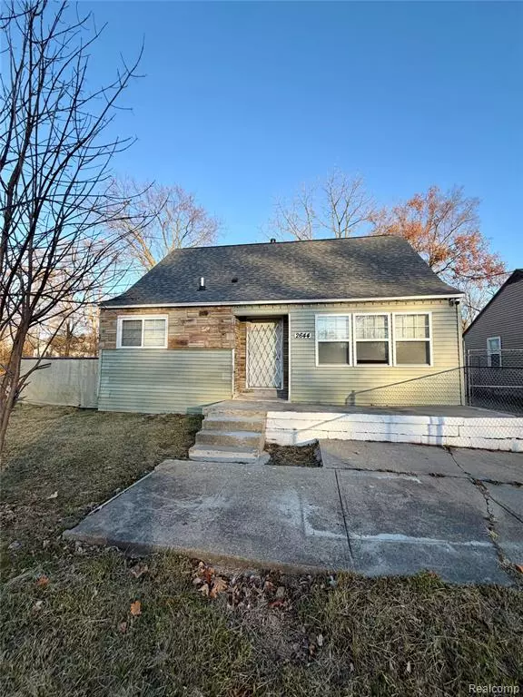 2644 Clio Road, Flint, MI 48504
