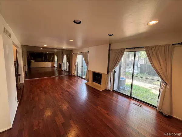 West Bloomfield, MI,5216 Brett Court