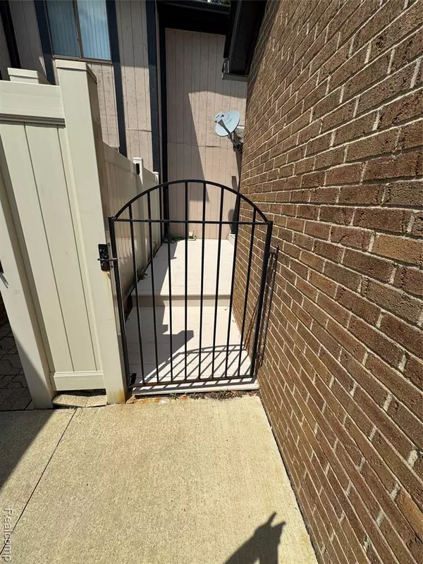 West Bloomfield, MI,5216 Brett Court