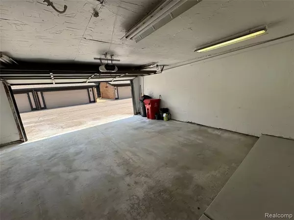 West Bloomfield, MI,5216 Brett Court