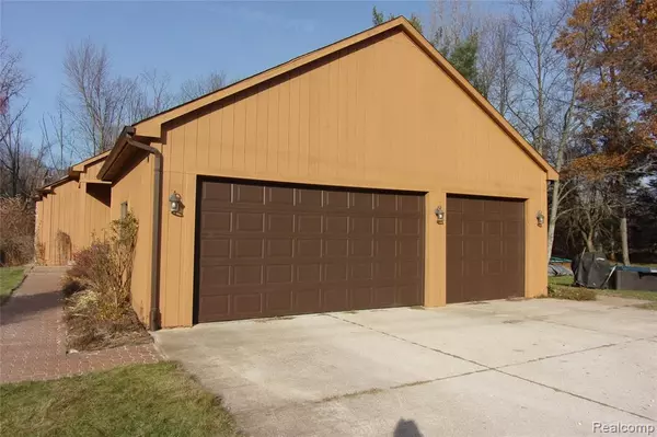 Brighton, MI 48114,2702 Sligo Lane