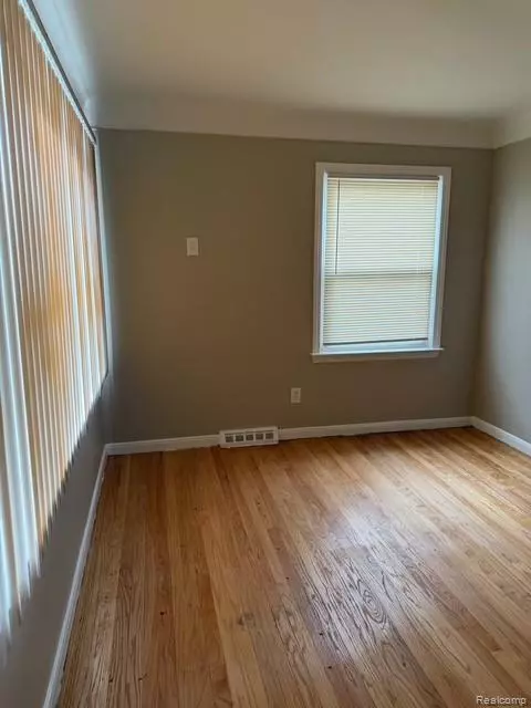 Detroit, MI 48205,16035 E State Fair Street