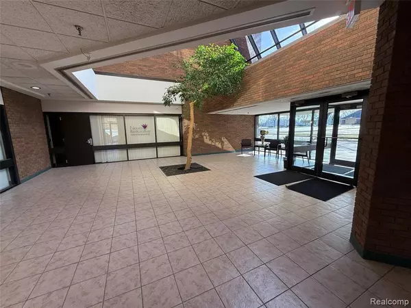 Flint, MI 48507,4488 W Bristol Road