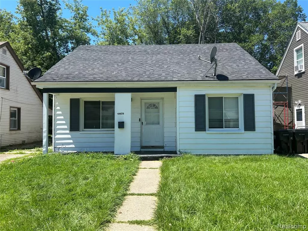 Redford, MI 48240,18629 BRADY