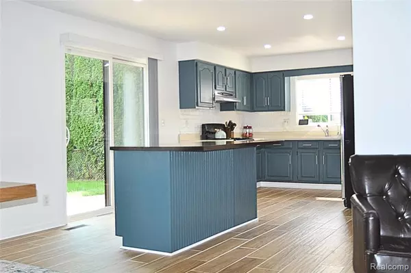 Clinton Twp, MI 48038,41416 Justin Drive Drive