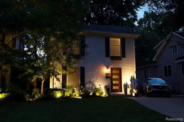 Royal Oak, MI 48067,417 Curry Avenue