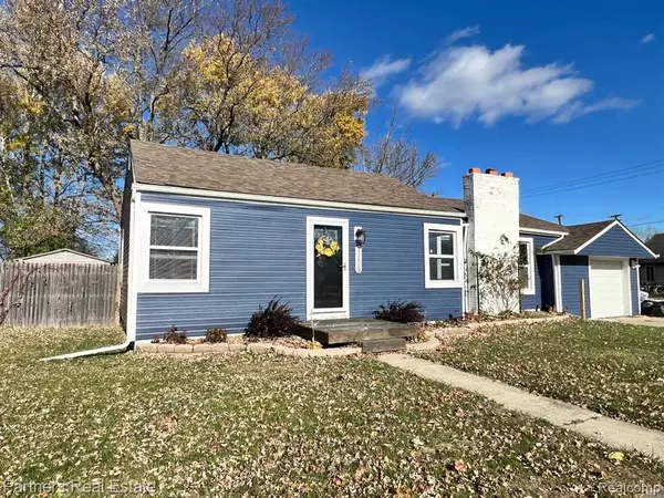 Livonia, MI 48152,27516 Long Street