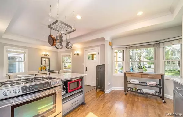 Birmingham, MI 48009,986 Smith Avenue