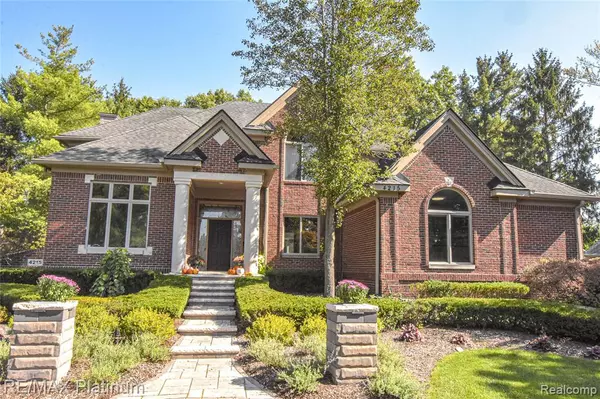 4215 Rolling Pines Court, Commerce Twp, MI 48382