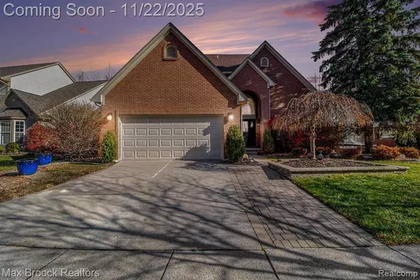 25731 Abbey Drive, Novi, MI
