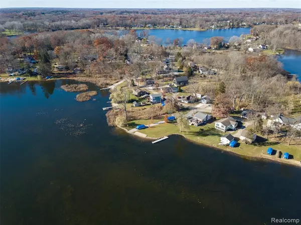 Howell, MI 48843,2146 Webster Park Drive