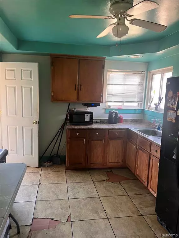 Detroit, MI 48239,9075 W Parkway Street