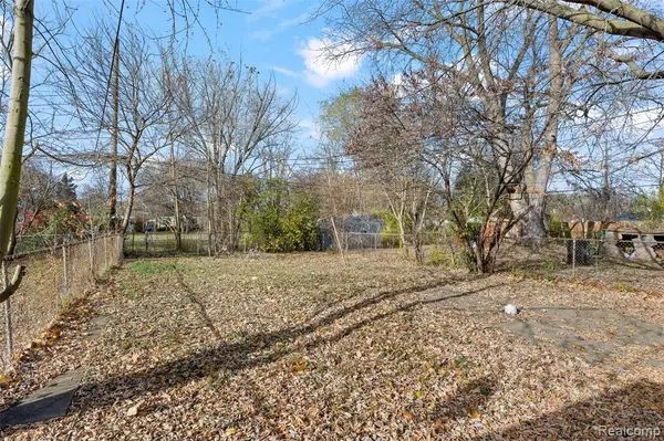 Detroit, MI 48228,7777 Auburn Street