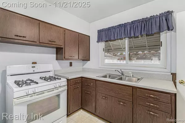 Westland, MI 48186,1565 Regene Street