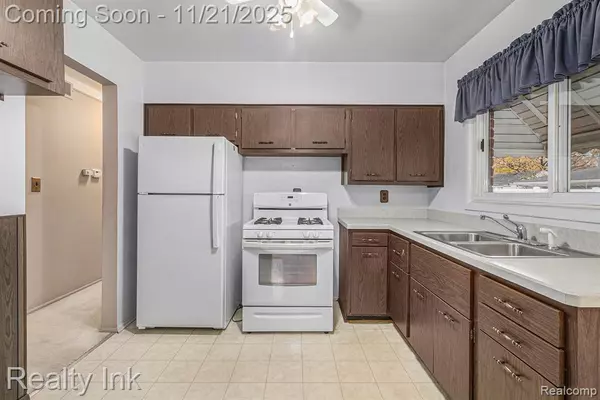 Westland, MI 48186,1565 Regene Street